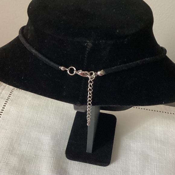 Black Crystal Necklace - Picture 3 of 3